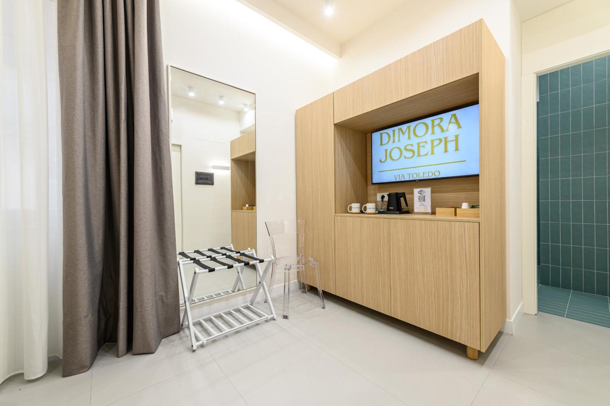 Dimora Joseph Via Toledo Hotel เนเปิลส์ ภายนอก รูปภาพ